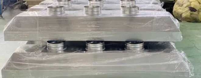 Chụp Hút Khói Inox Trong Hệ Thống Ống Gió
